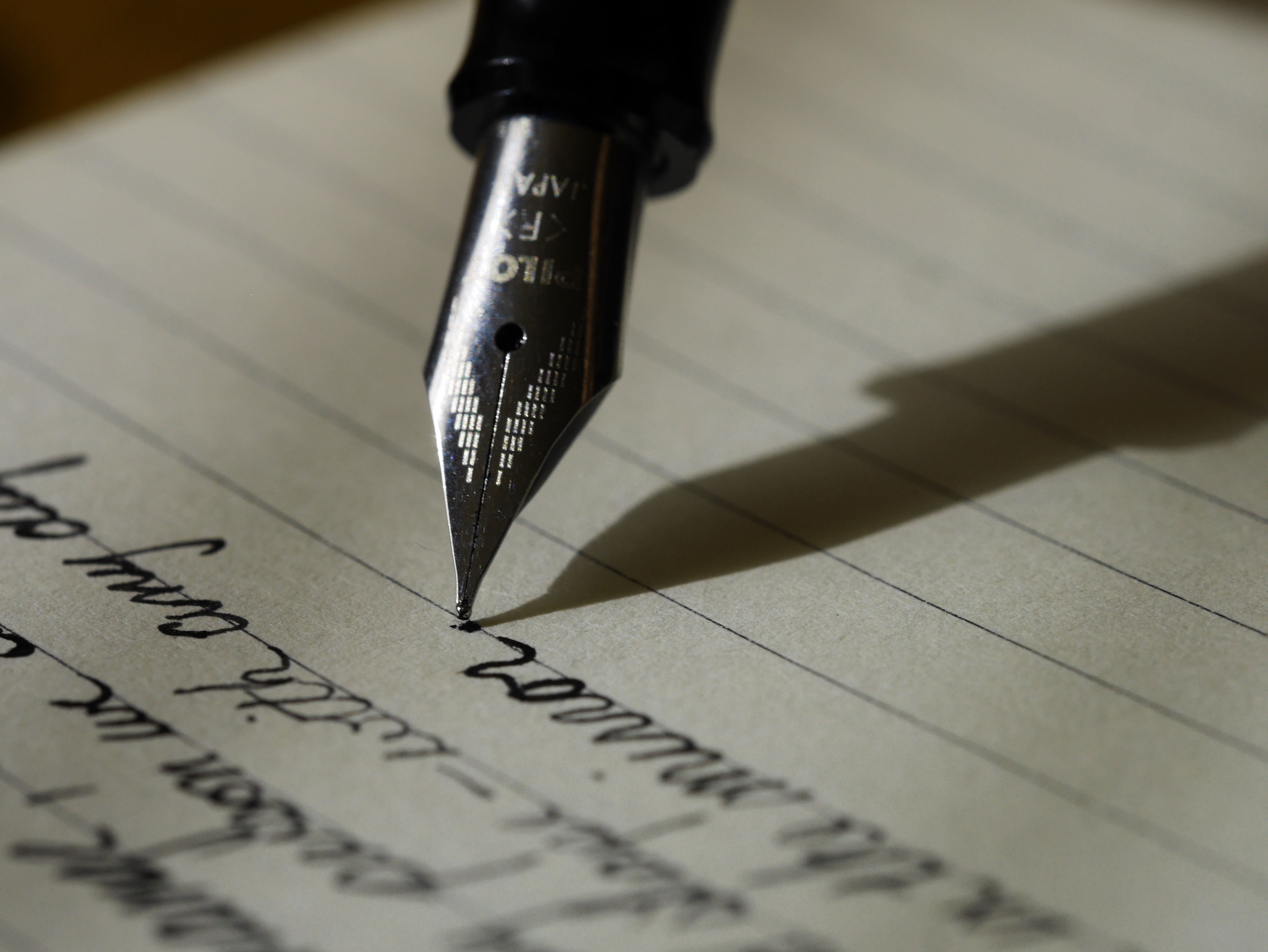 ACADEMIC WRITING -B2 Level-Session1(2025-2026)- EHE202